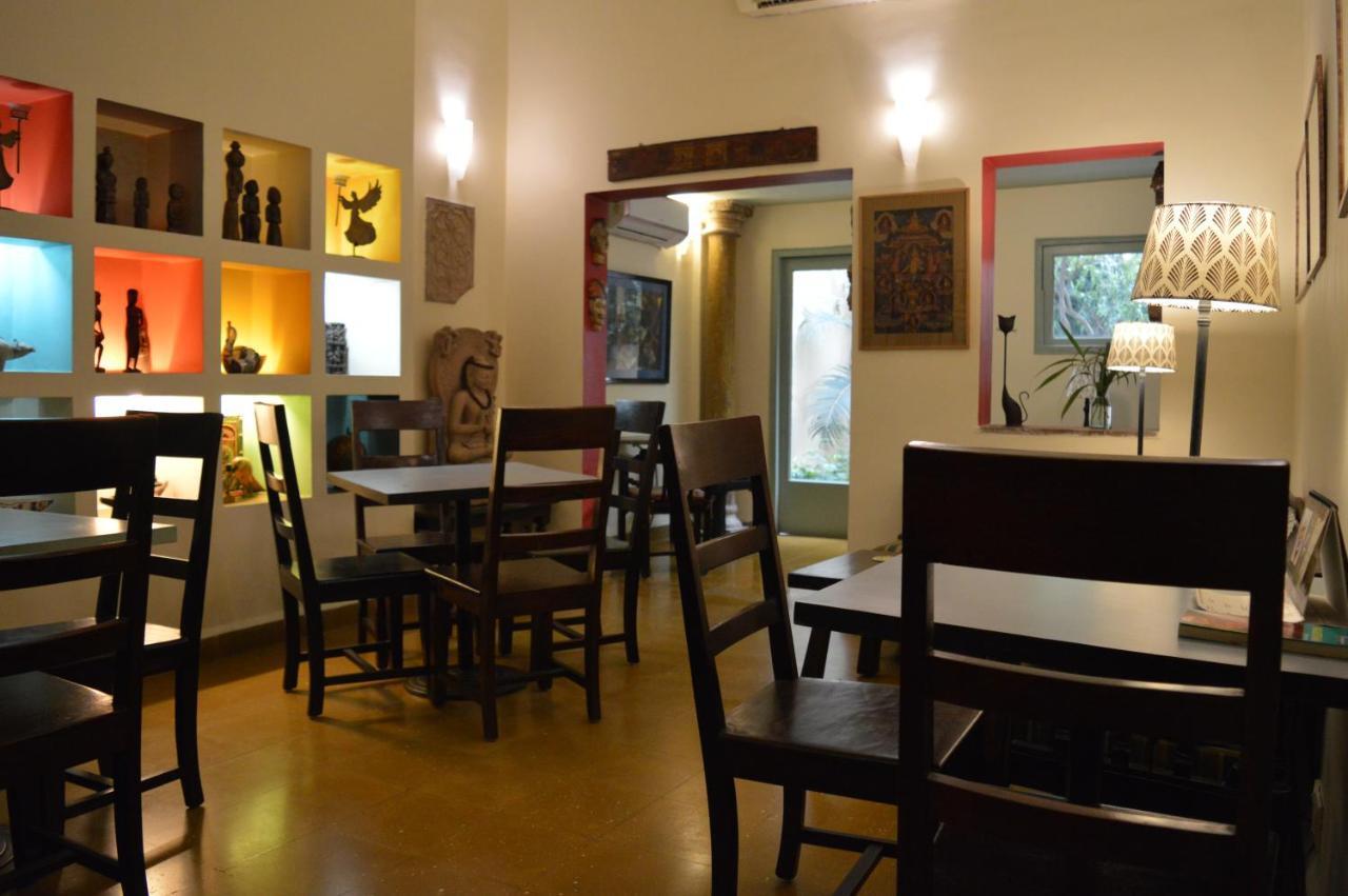 G 49 Bed & Breakfast Nowe Delhi Zewnętrze zdjęcie