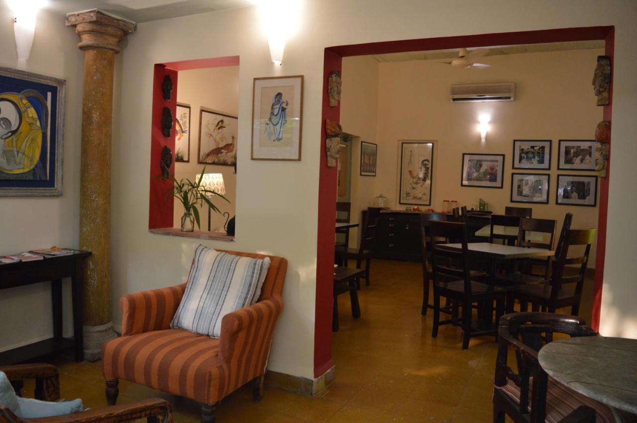 G 49 Bed & Breakfast Nowe Delhi Zewnętrze zdjęcie